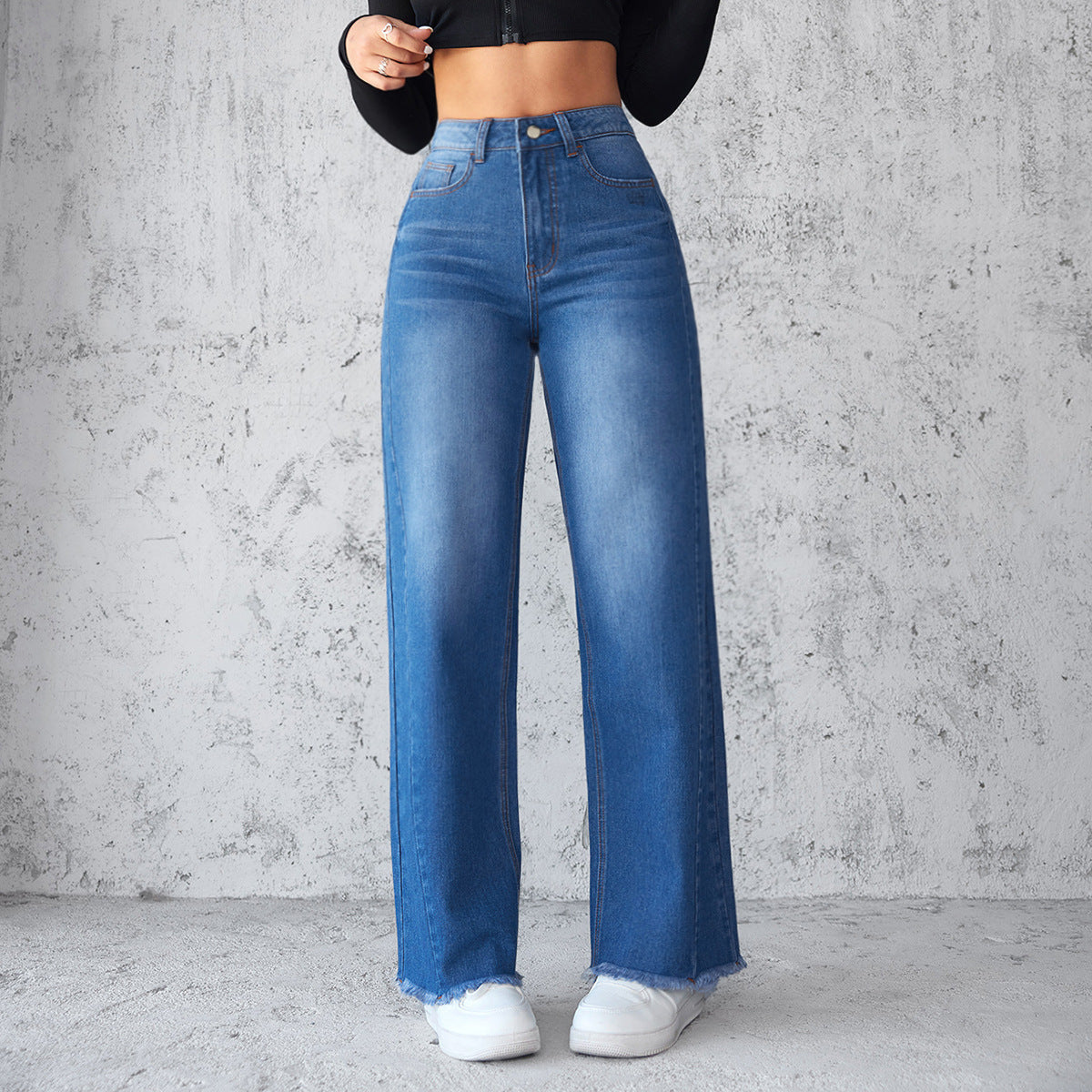 women’s wide-leg jeans
