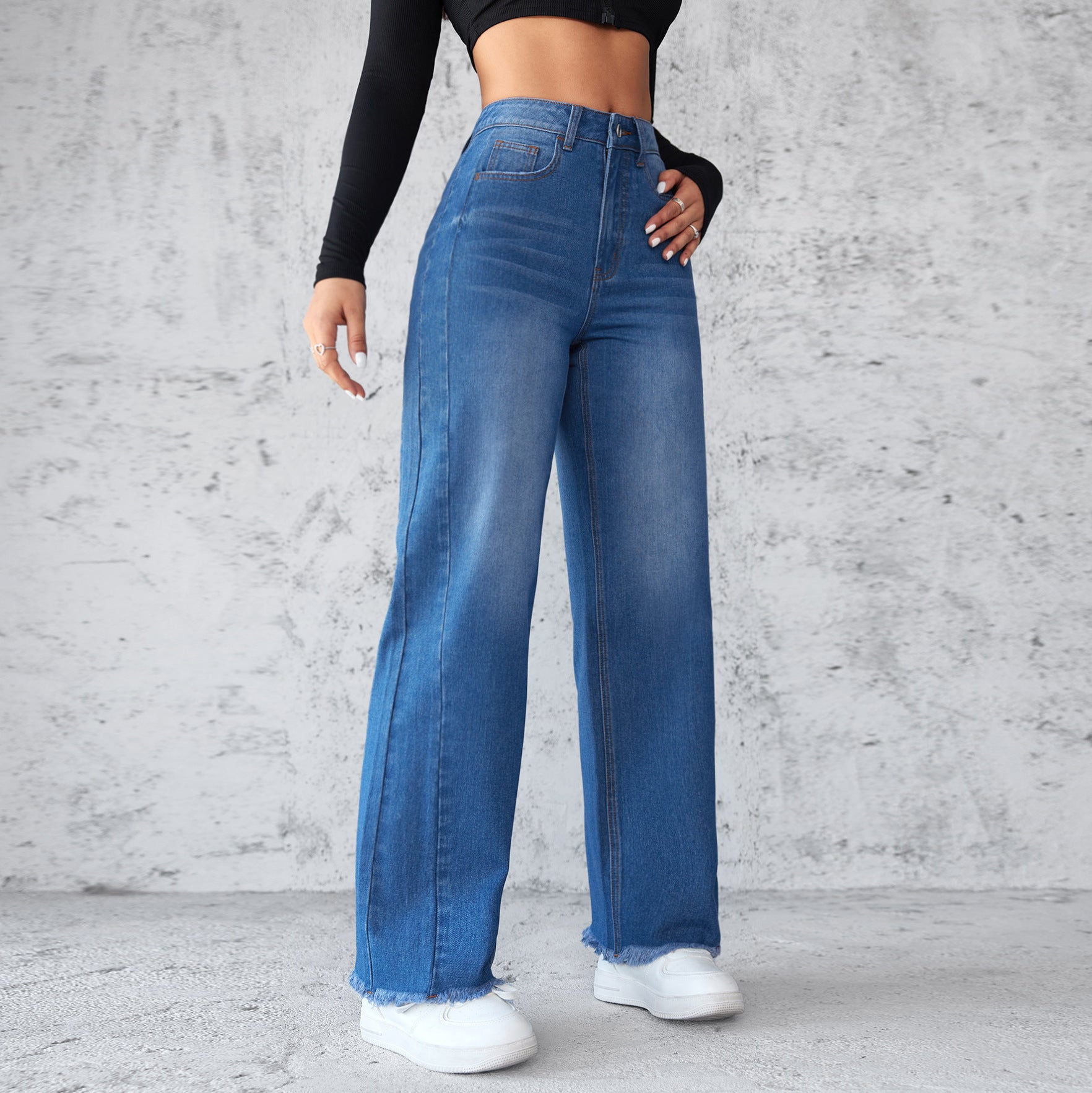 women’s wide-leg jeans