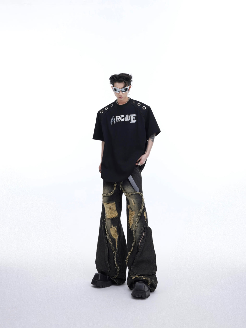 Metal Ring Shoulder T-Shirt